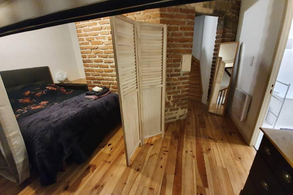 Appartement Exceptionnel 4 Etoiles Hyper Centre Albi 65 M2 Au 4Eme Etage Sans Ascenseur Avec Une Tour Du 12Eme Siecle Eksteriør bilde