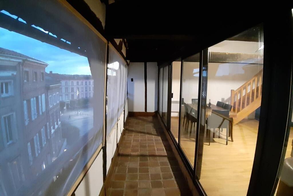 Appartement Exceptionnel 4 Etoiles Hyper Centre Albi 65 M2 Au 4Eme Etage Sans Ascenseur Avec Une Tour Du 12Eme Siecle Eksteriør bilde